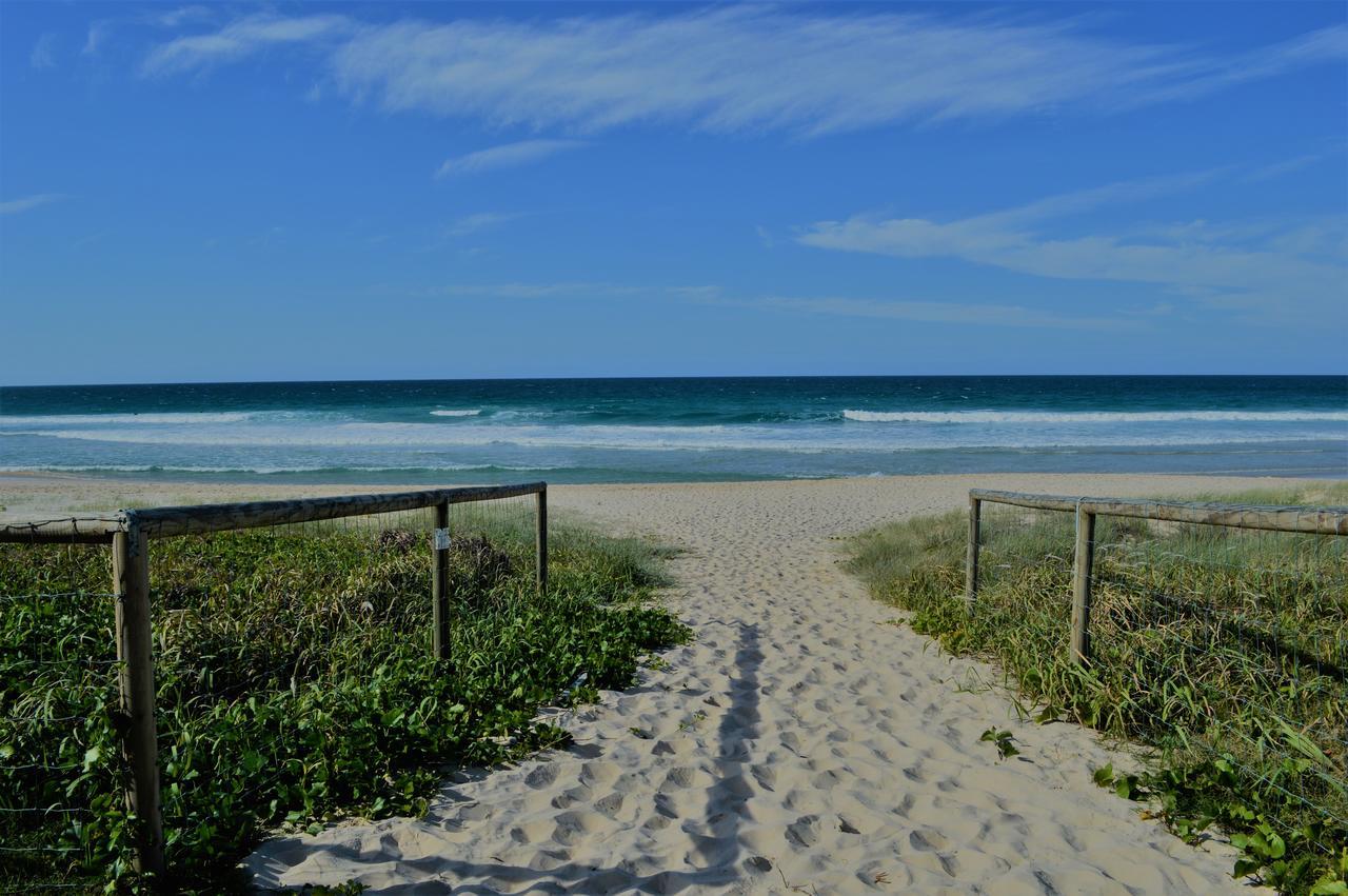 Sanctuary Beach Resort Gold Coast Exteriér fotografie